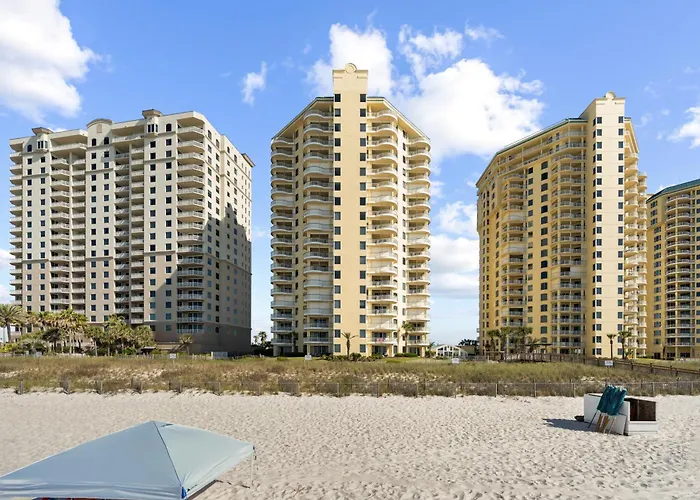 Colony W7c - Covered Parking Included Apartment *