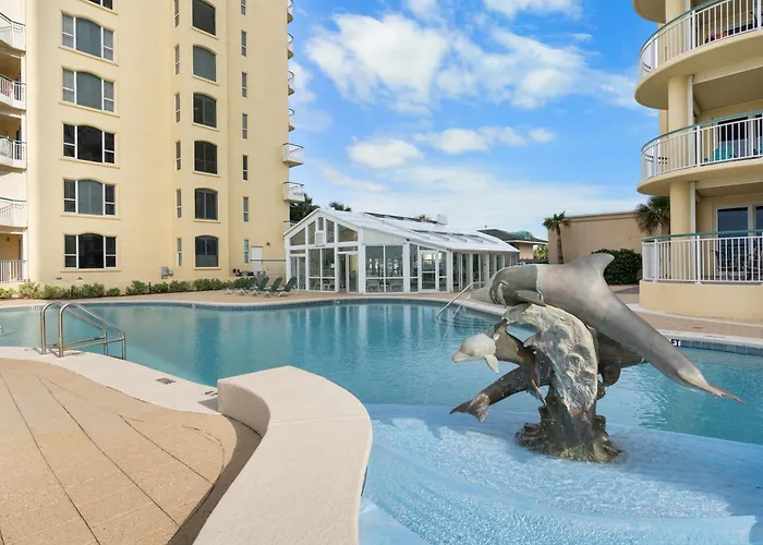 Apartment Colony W7c - Covered Parking Included *