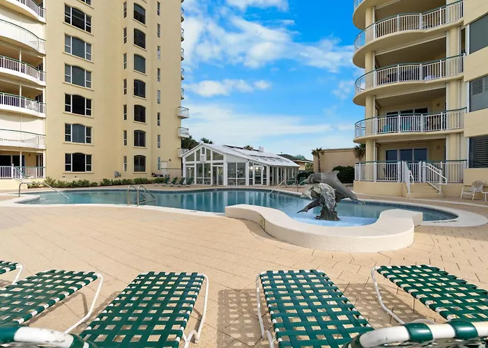 Colony W7c - Covered Parking Included