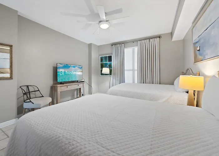 Apartment Colony W7c - Covered Parking Included *