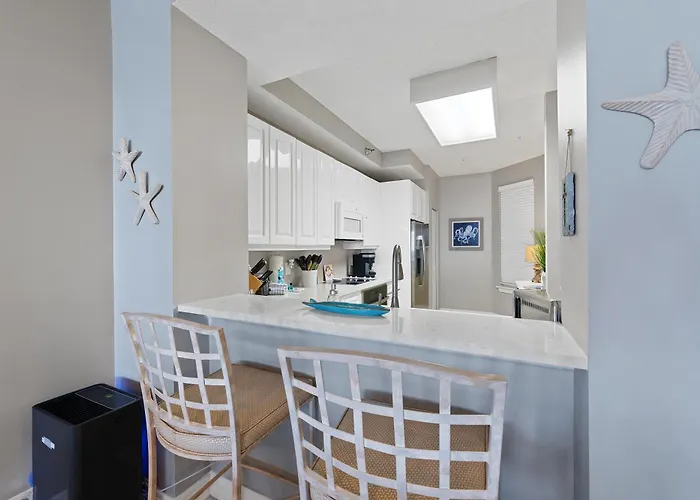 Colony W7c - Covered Parking Included