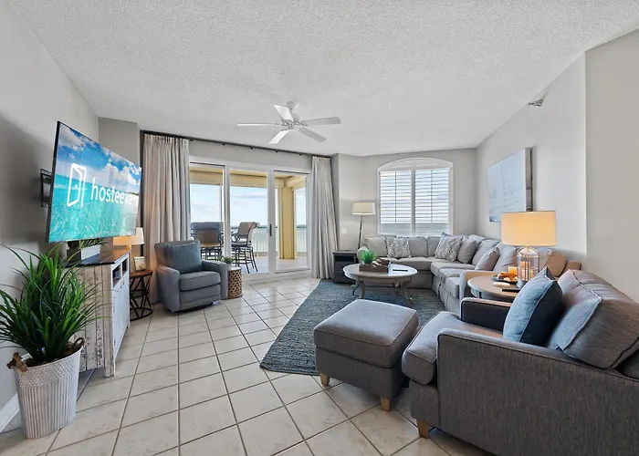 Colony W7c - Covered Parking Included Apartment